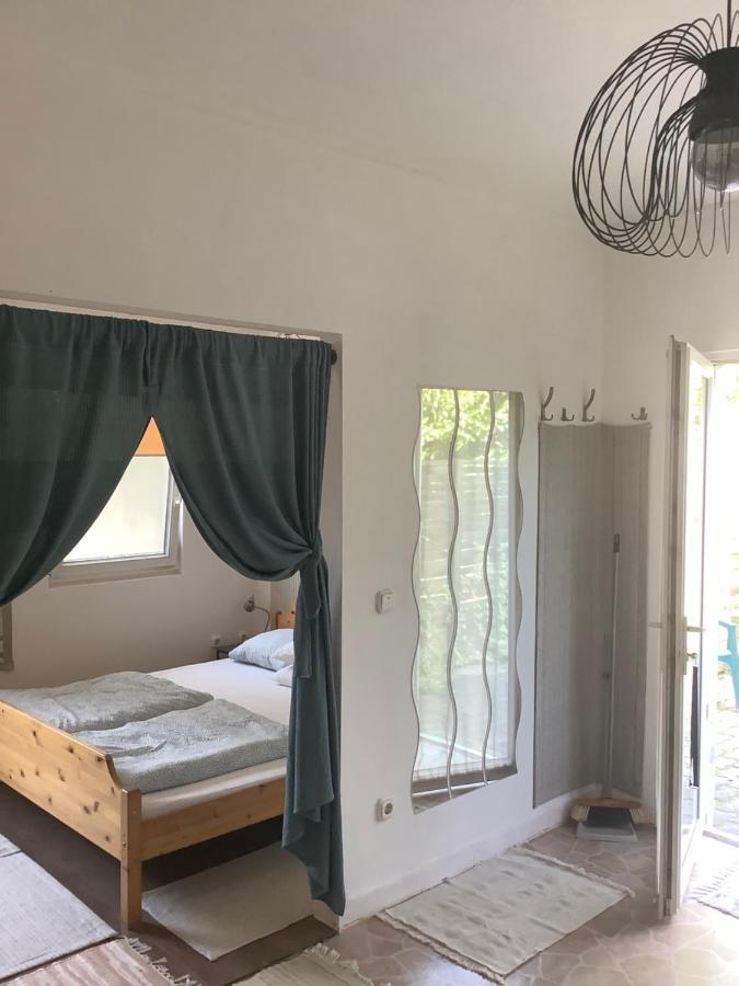 Pitypang Lak Apartment Szigetmonostor Exterior photo